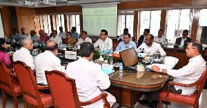সরকারি কর্মকর্তাদের সতর্ক ও দায়িত্বশীল থাকার নির্দেশ প্রধানমন্ত্রীর