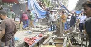 গুলিস্তানে শতাধিক অবৈধ অবকাঠামো উচ্ছেদ ও মালামাল জব্দ