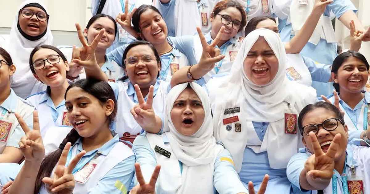 পাসের হারে এগিয়ে ঢাকা বোর্ড, পিছিয়ে বরিশাল